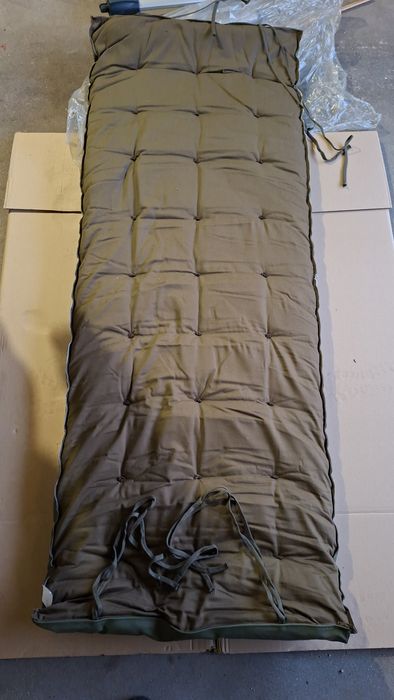 Materac koszarowy, wojskowy MON 717