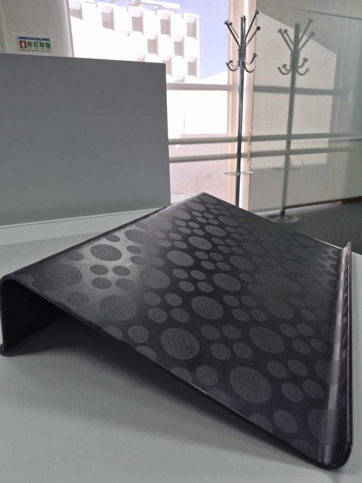 Suporte para computador ou pés