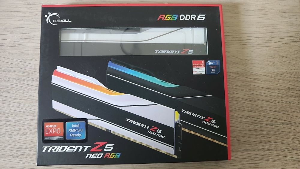 Pamięć RAM G.Skill Trident Z5 Neo RGB, DDR5, 32 GB, 6000MHz, CL30 (F56000J3036F16GX2TZ5NRW)