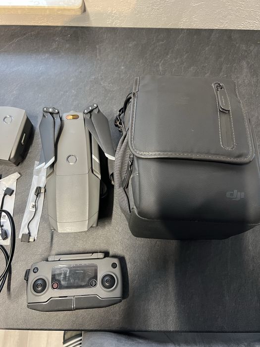 DJI Mavic 2 Pro w wersji Fly More Combo