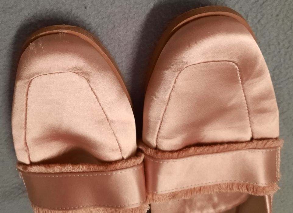 Sapatos marca zara