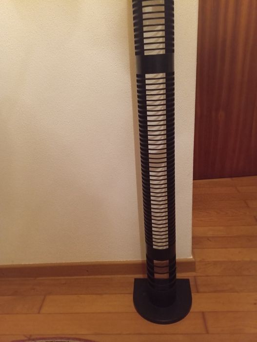 Suporte para cd's metálico ( modelo saxofone )