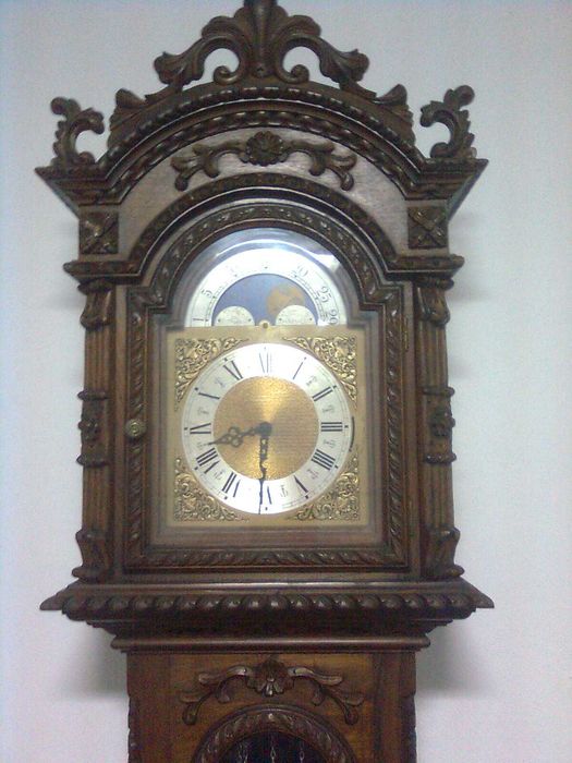 Relógio de sala/ relógio torre