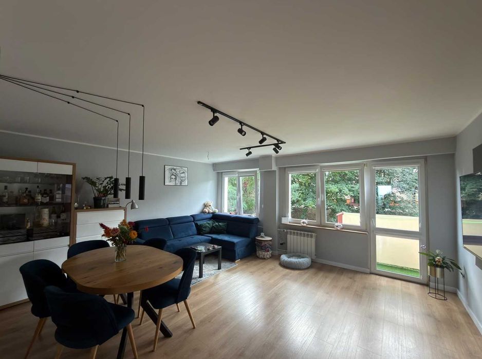 Przestronne mieszkanie, 58 m², 1 piętro, Kopernika