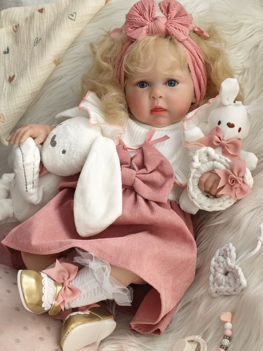 Lala w typie reborn z materiałowym brzuszkiem