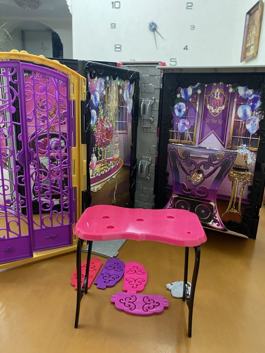 Книга дом для куклы Ever After High