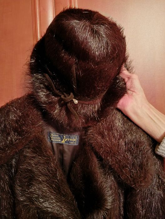 Prawdziwe Futro z nutrii i kapelusz