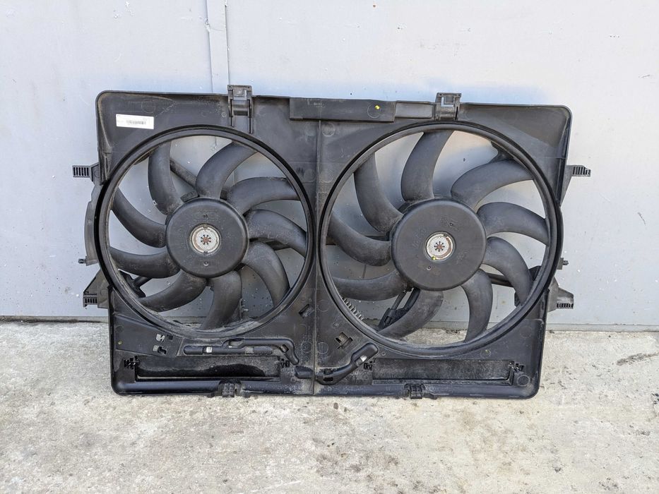 Диффузор вентилятор радіатора Audi A4 B8 Q5 A5 8K0121003P Вентилятори