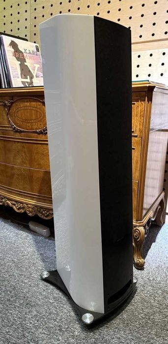 SONUS FABER Venere 2.5 białe poekspozycyjne 1 para