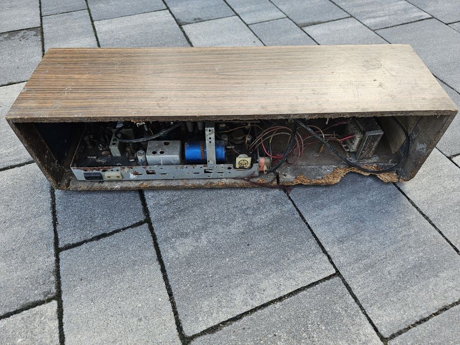 Radio Unitra Diora CONTESSA DMP-201 (13501 ) uszkodzone