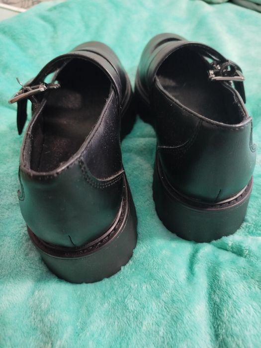 Туфлі р.39 жіночі трендові чорні нові Венздей