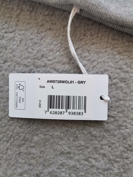 Czapka Guess Szara siwa wiskoza bawełna wełna
