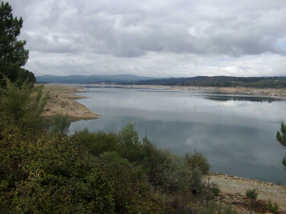 Terreno RUSTICO 3500m2 c/ vista deslumbrante sobre Albufeira Rio Vilar