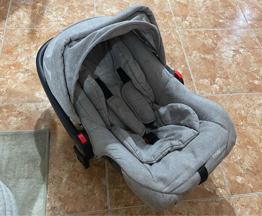 Ovo bebe / carrinho passeio com cama incluido