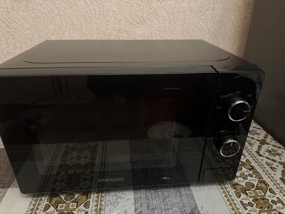 Продам микроволновку Самсунг
