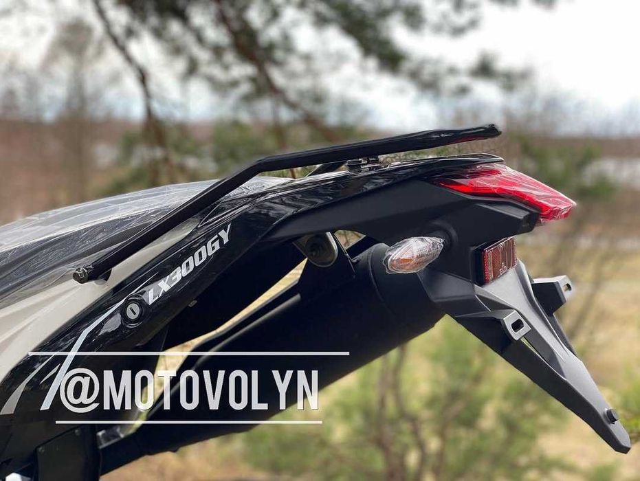 Мотоцикл LONCIN LX300GY