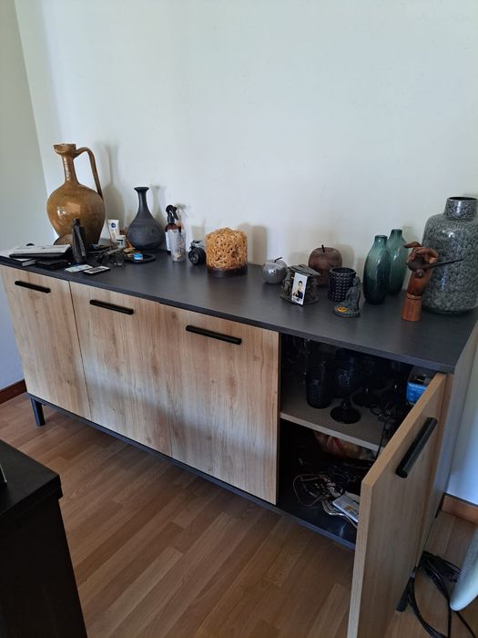 Aparador de Televisao e móvel de apoio à sala