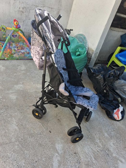 carrinho de bebé