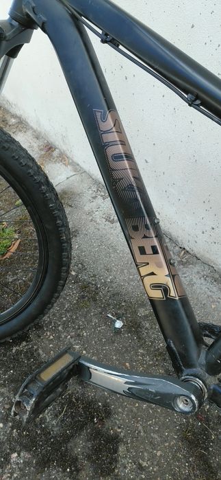 Berg stunka dirt/ wheeling