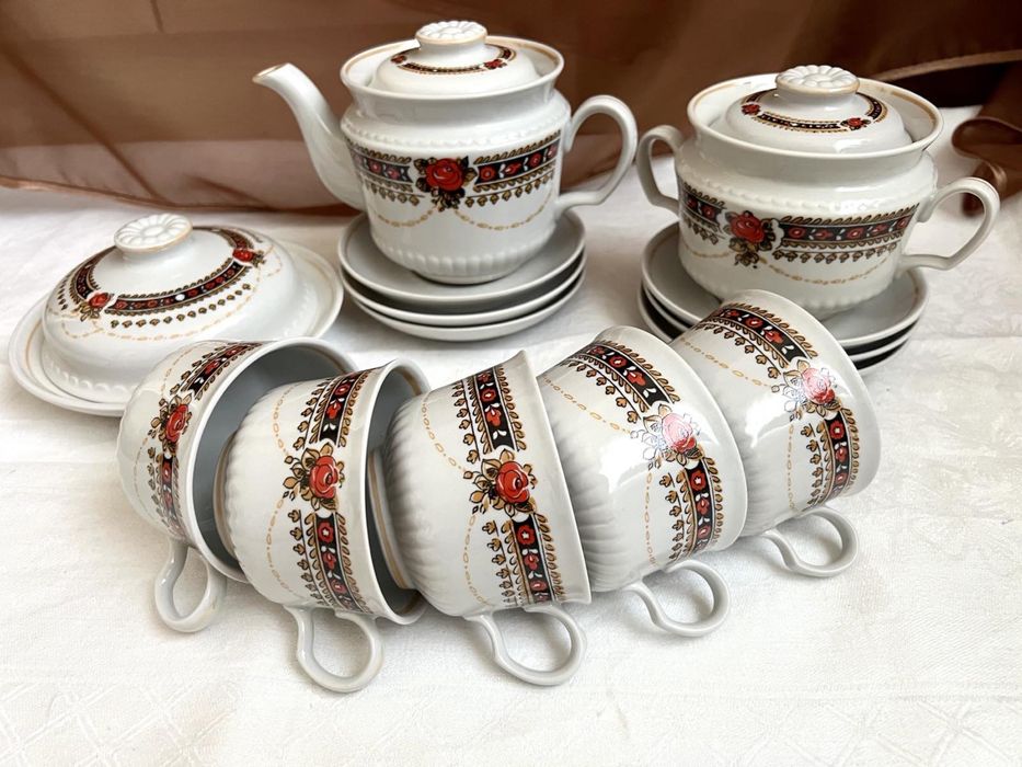 Чайні сервізи, чайники