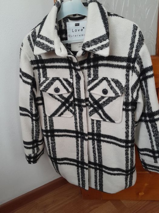 Продам кашемірову сорочку на підкладці.