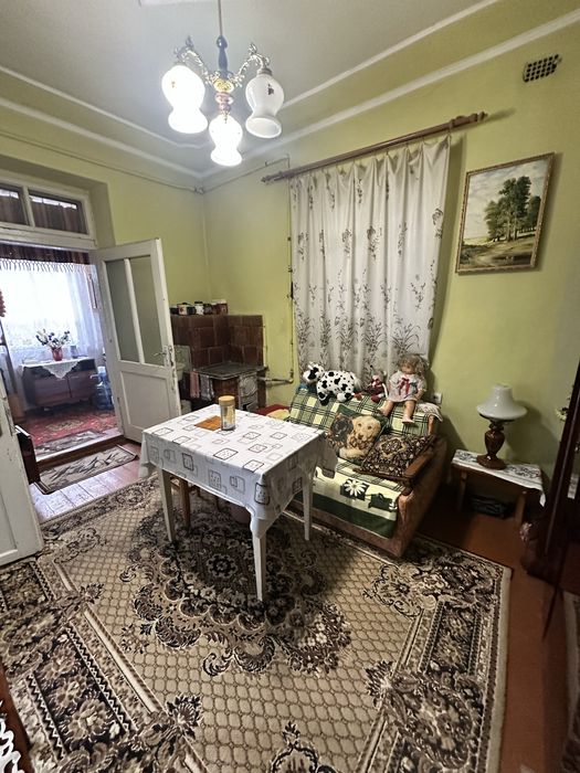 Продаж 2 кімнатної квартири з подвірям