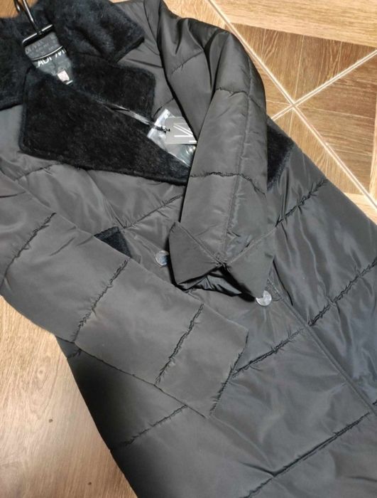 Стильне  жіноче демісезонне стьобане пальто