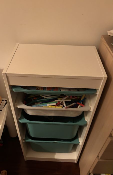 Estante ikea em otimo estado