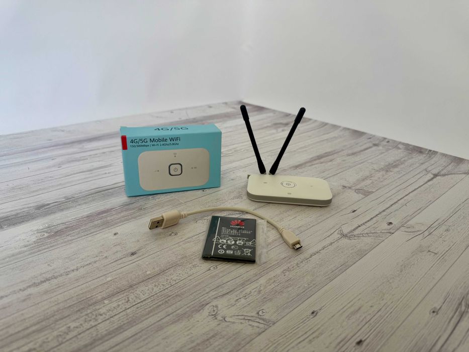 Мобільний 4G LTE WiFi роутер Huawei E5573 + термінальні антенки 3дБ