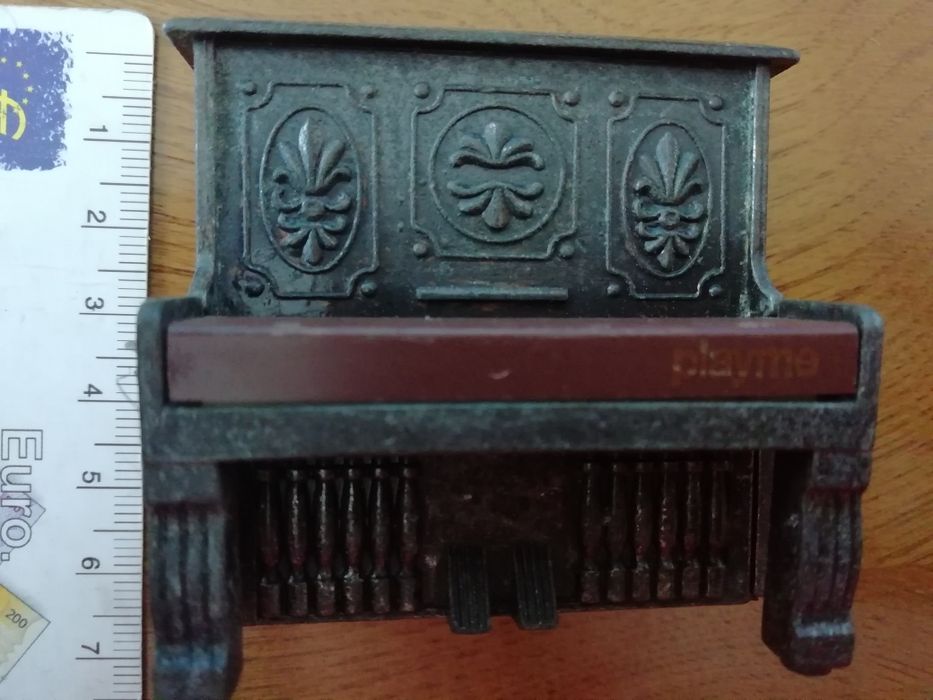 Afia lápis vintage, em ferro: piano musical