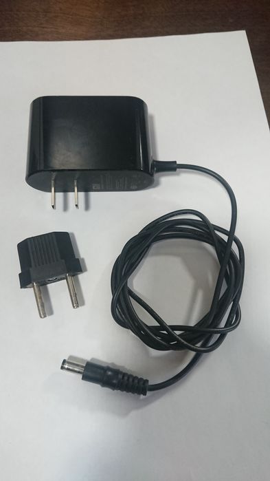 Блок питания адаптер Xiaomi 12V 1A,100-240яВт под американскую розетку
