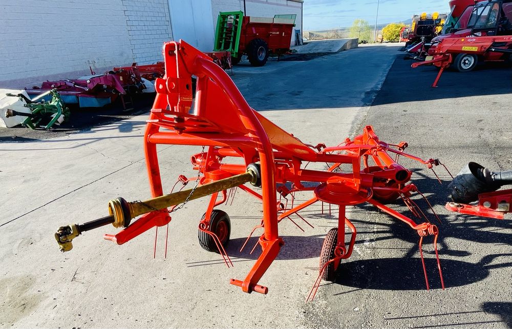 volta fenos,espalhador de erva,henificador