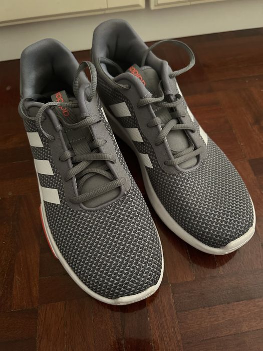 Ténis Adidas unissexo como novos