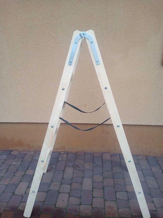 Лестница будівельна стремянка-ходуля професійна драбина для риштування