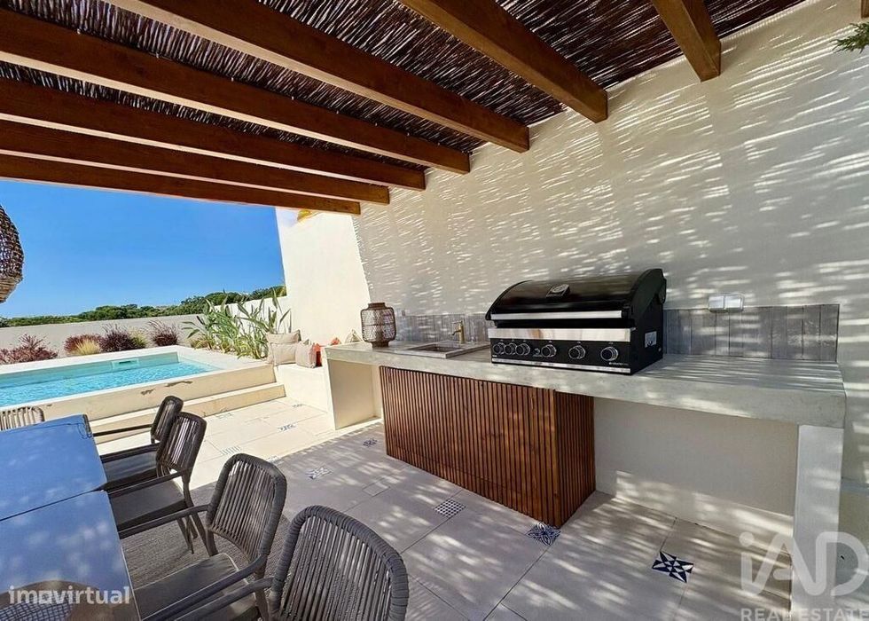 Casa / Villa T4 em Lagoa e Carvoeiro