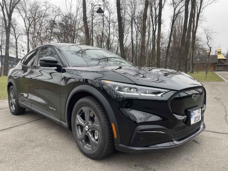 Електро автомобіль