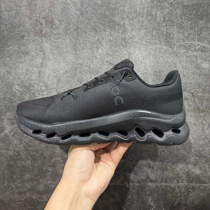 Кроссовки ON Cloudtilt новые мужские оригинал чек черные qr-код