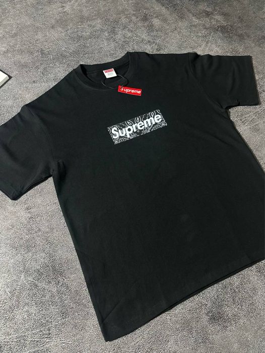 Футболка  Supreme