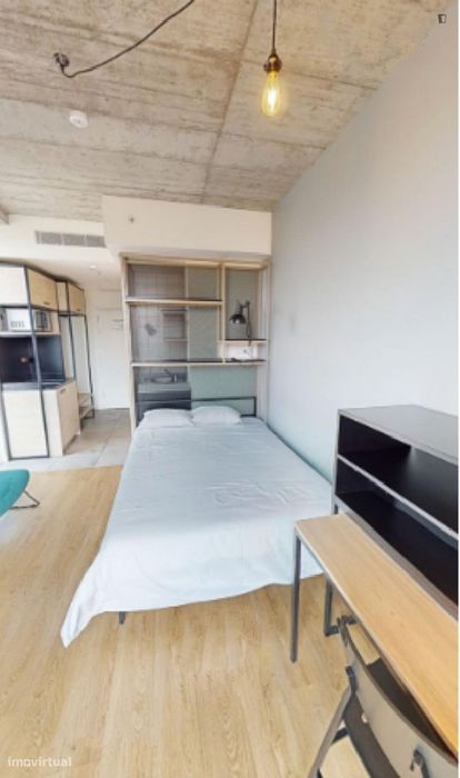 Estúdio - localizado em Paranhos Porto
