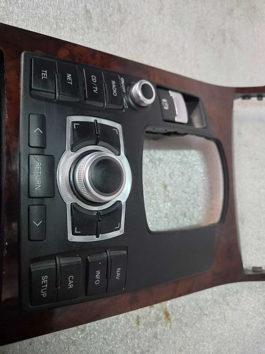 Panel konsola MMI Audi A8 D3 -609