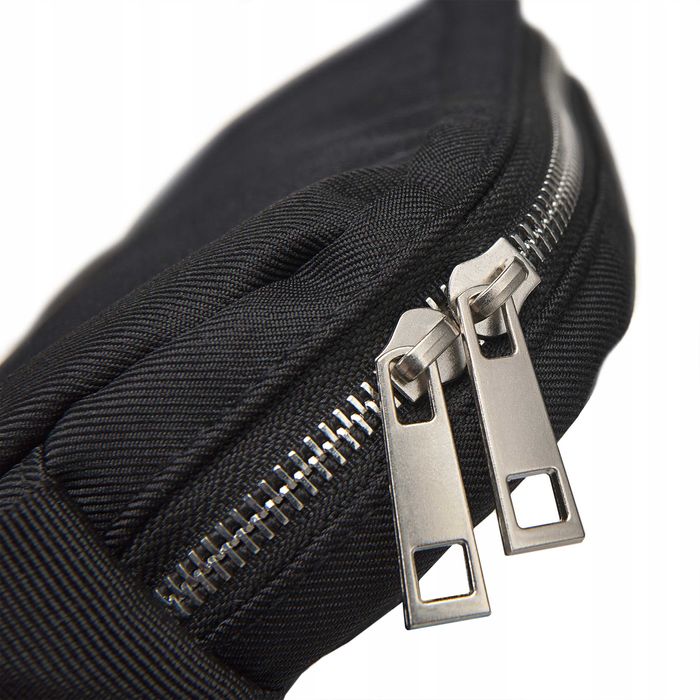 Torba listonoszka męska saszetka czarna materiałowa na pasku logo