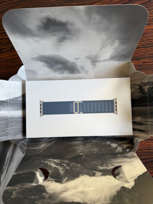 Apple Watch Ultra 3 Titanio Natural - Bracelete Loop Alpine Azul (M)