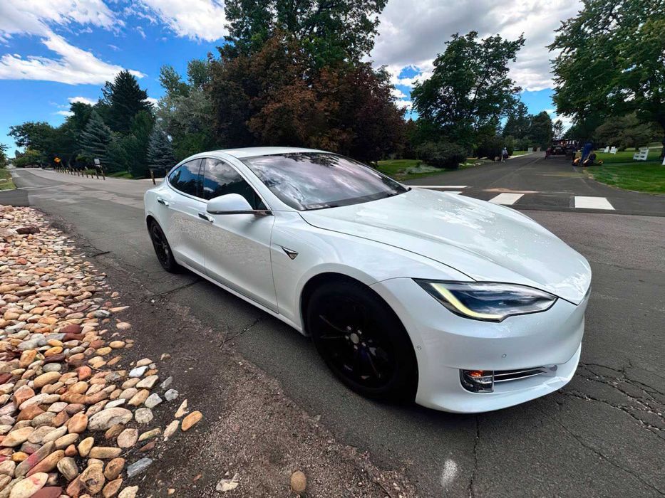 Tesla Model S 100D      2019