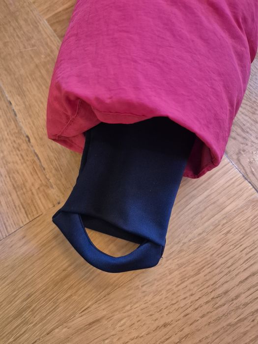 Жіноча зимова куртка бренду 4F