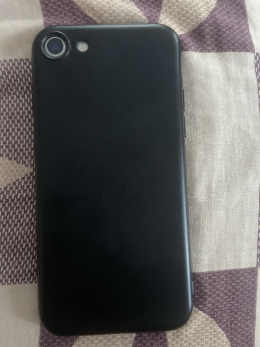 Продам айфон   8