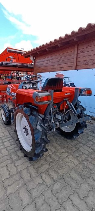 Campanha de Natal: Trator Kubota GL 19 + 4 alfaias POUPE 1250