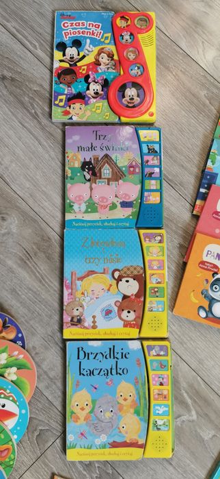 Książeczki, bajeczki +1 różne 32 sztuki