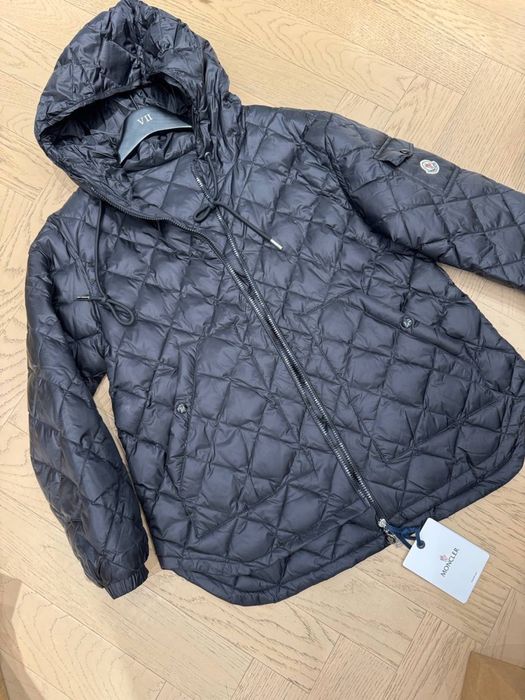 Куртка Moncler! розмір L! Нова з бірками! Розпродаж люксових речей!