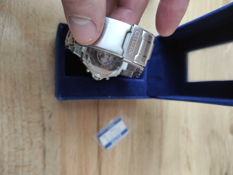 Zegarek Citizen model Eco drive H500