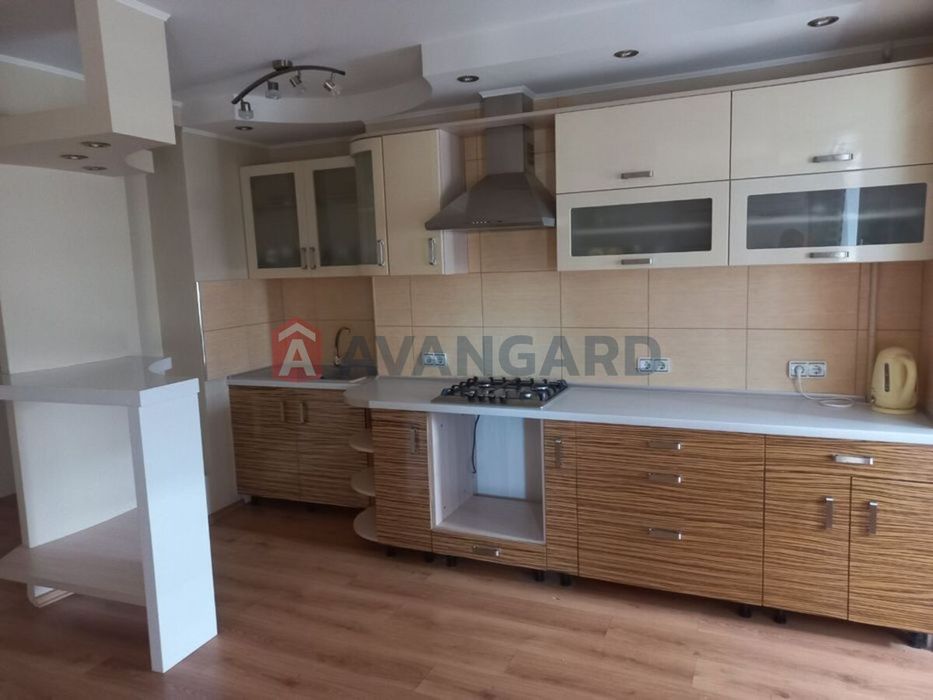 Квартира 100м2 з ремонтом на Казбеті